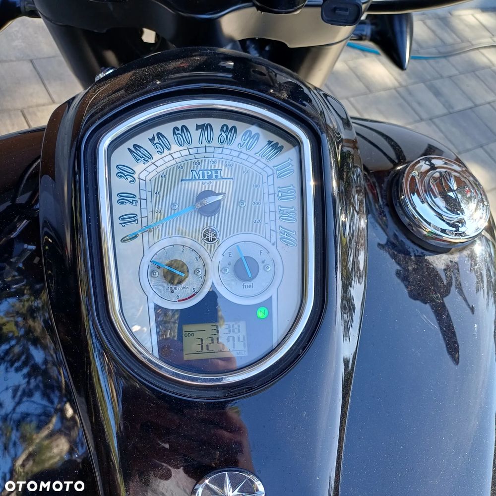 Yamaha XVS - 8