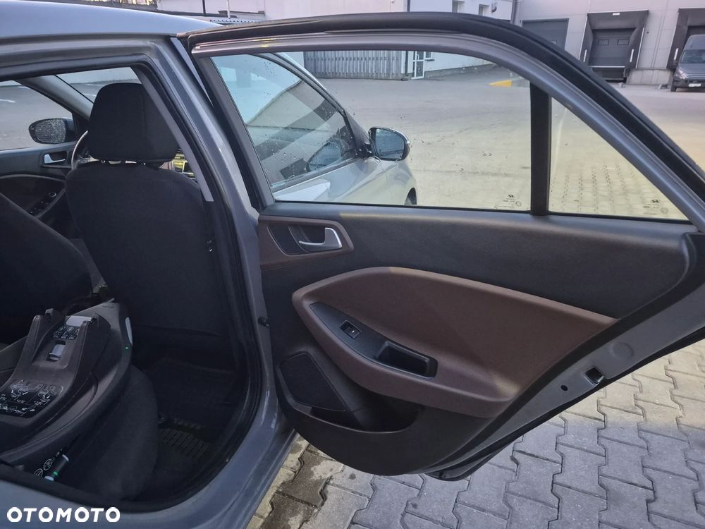 Hyundai i20 1.1 CRDi - 14