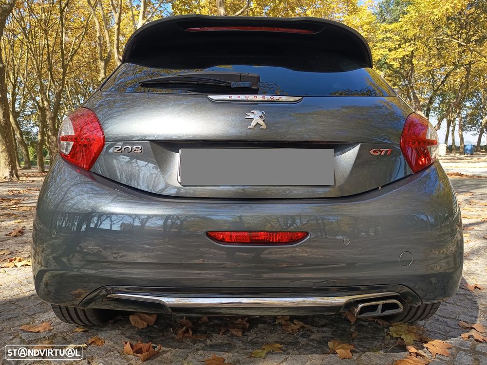 Peugeot 208 GTI 200 THP - 30