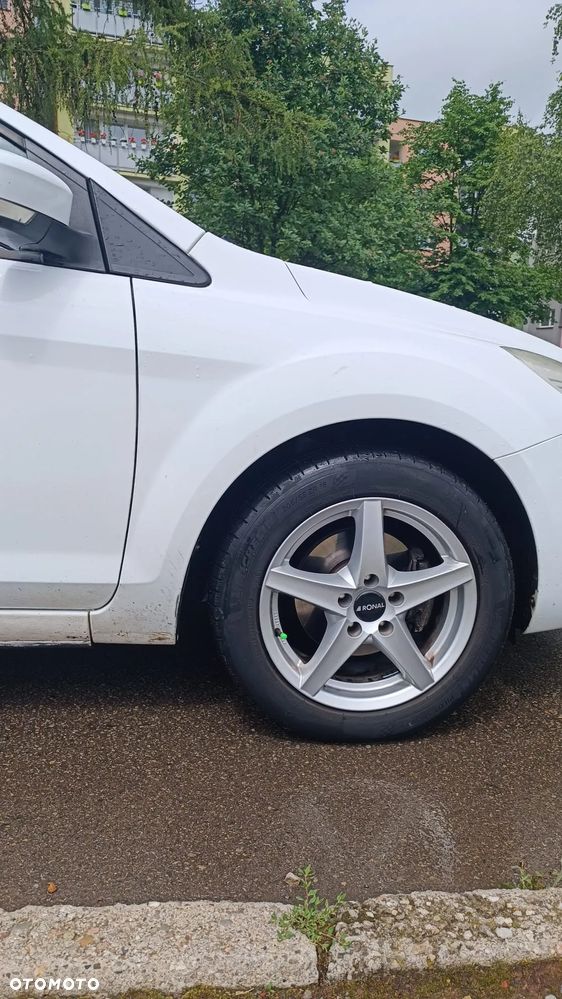 Ford Focus - 13