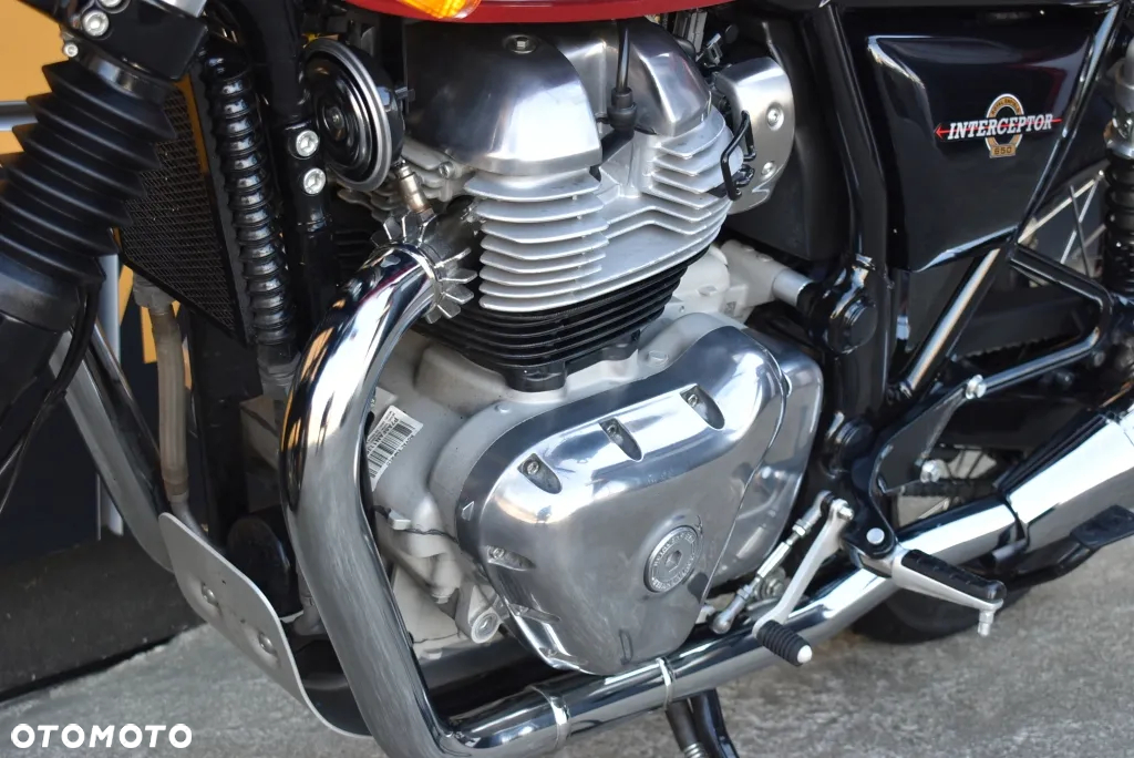 Royal Enfield Interceptor - 24