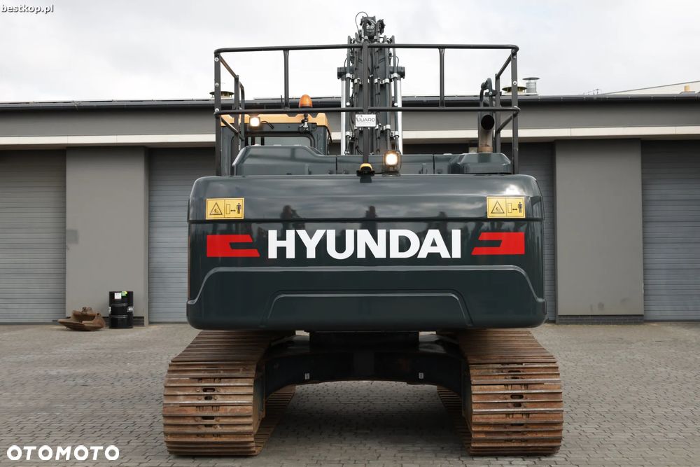 Hyundai HX220AL - 7