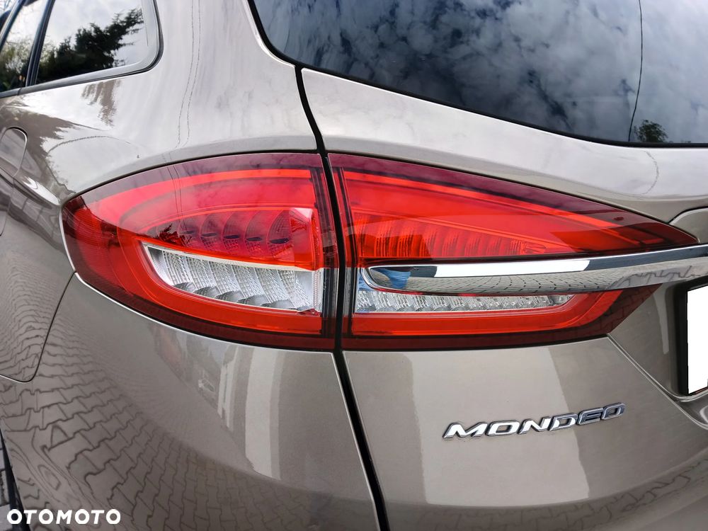Ford Mondeo 2.0 EcoBlue Titanium - 29
