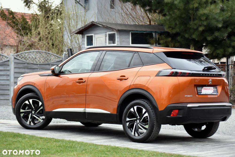 Peugeot 2008 ver-puretech-130-allure - 10