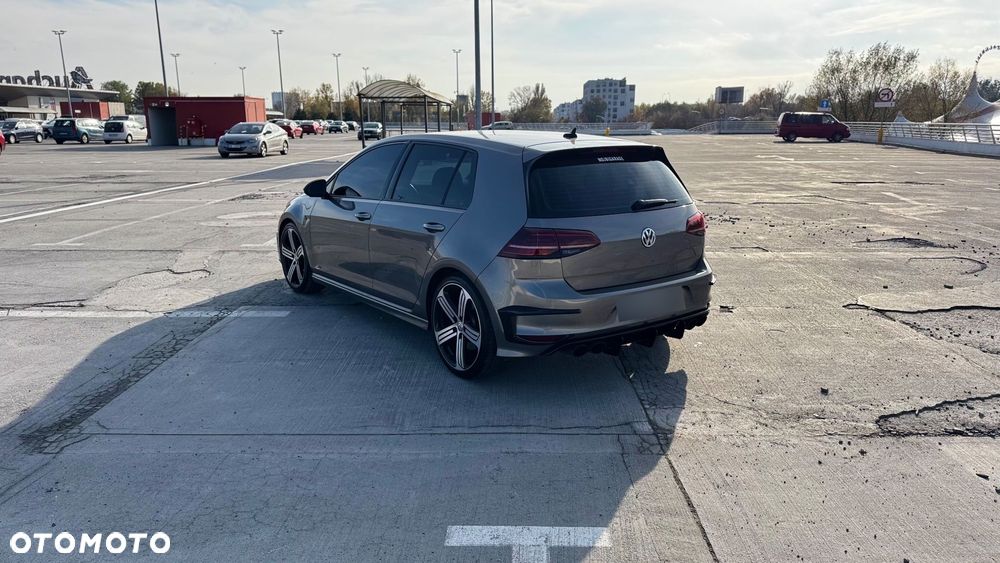Volkswagen Golf R 4Motion BlueMotion Technology - 5