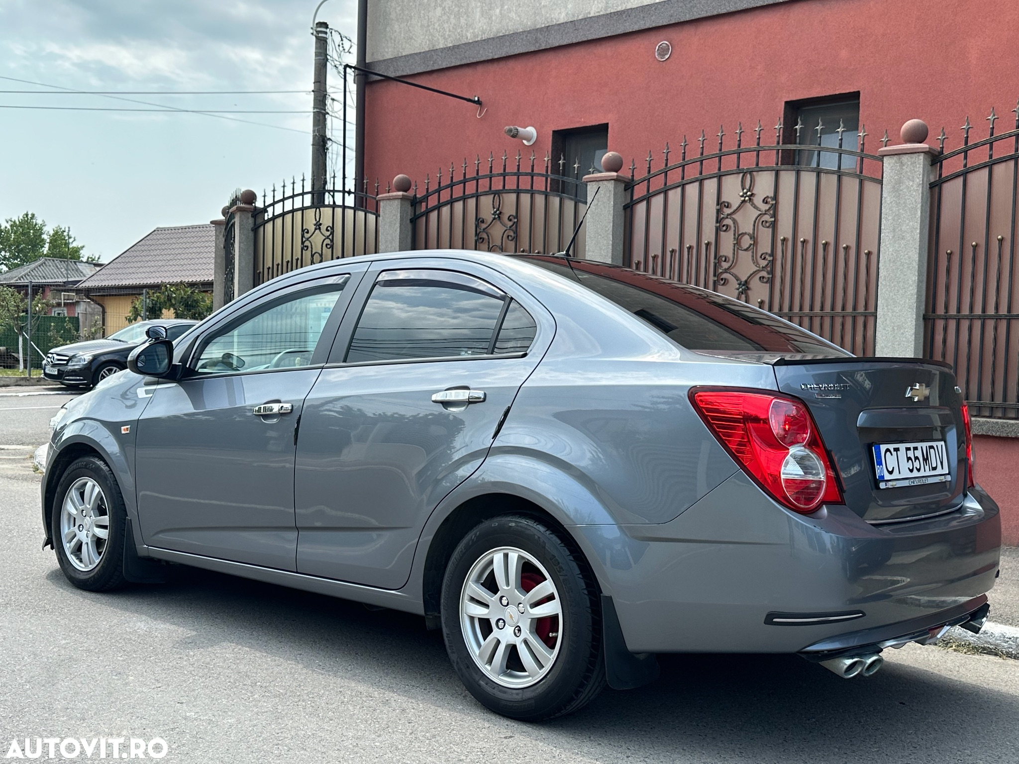 Chevrolet Aveo 1.4 LS 56 Launch Pack - 27