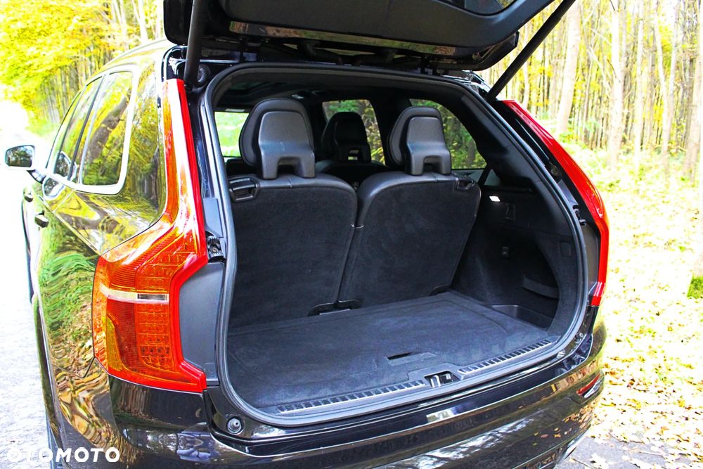 Volvo XC 90 D5 AWD R-Design 7os - 9