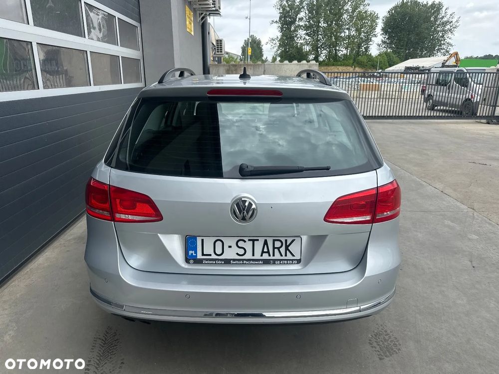 Volkswagen Passat 2.0 Blue TDI SCR Comfortline - 10