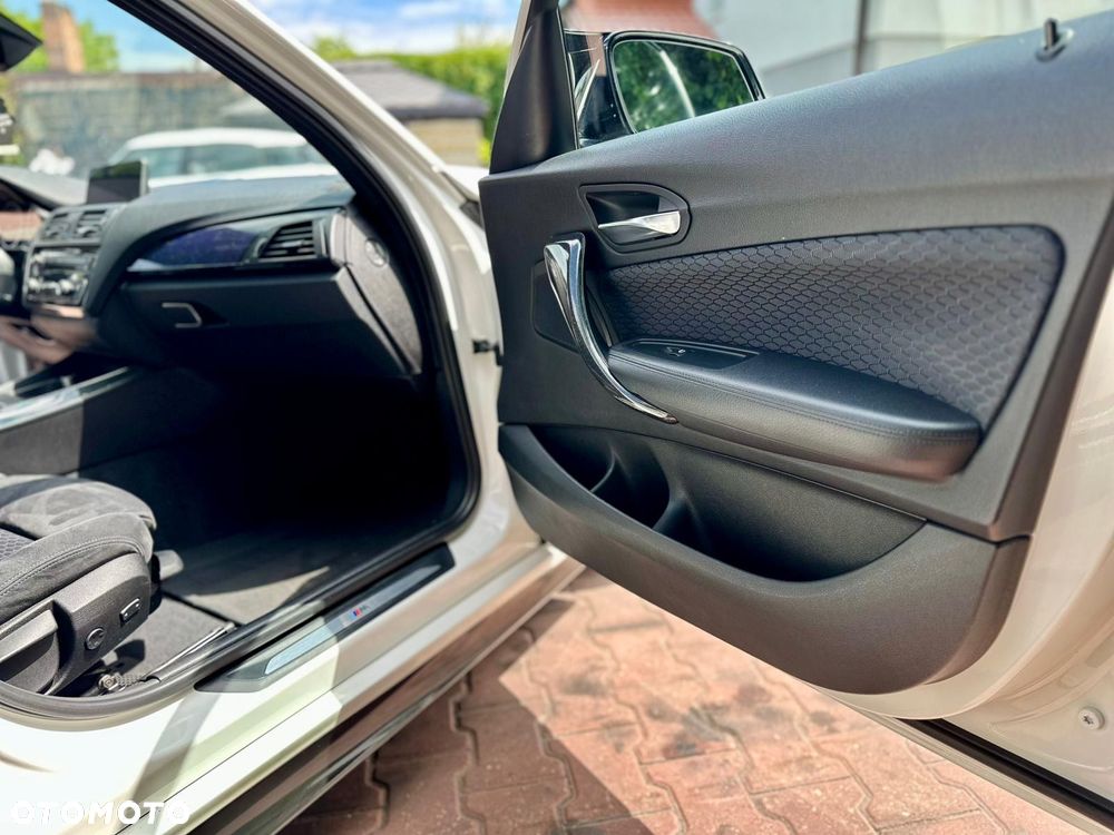 BMW Seria 1 120d - 14