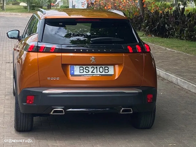 Peugeot 2008 PureTech 130 EAT8 Allure - 4