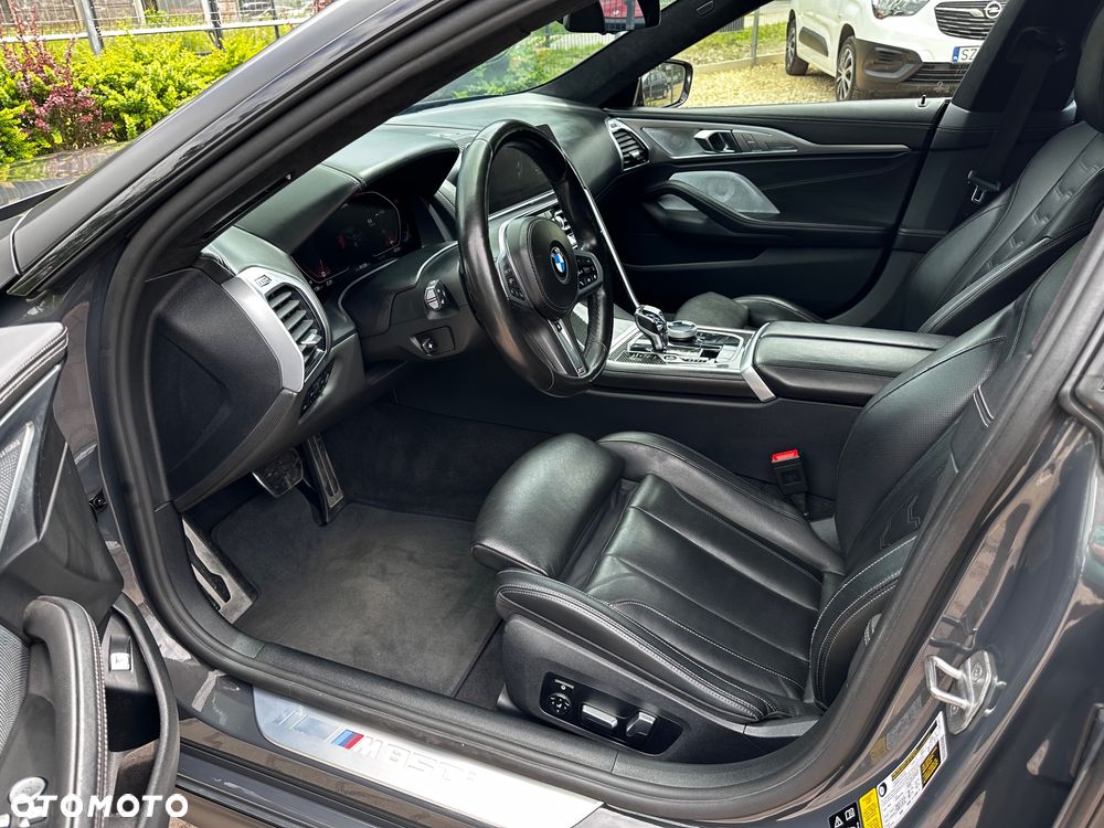 BMW Seria 8 - 19