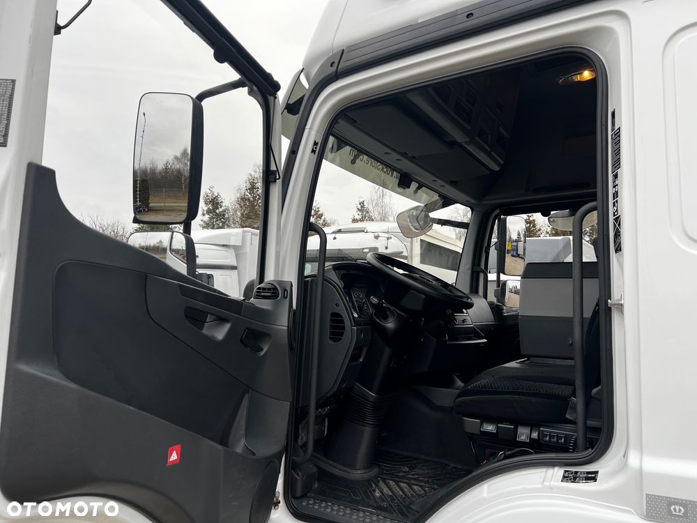 Mercedes-Benz ATEGO - 12