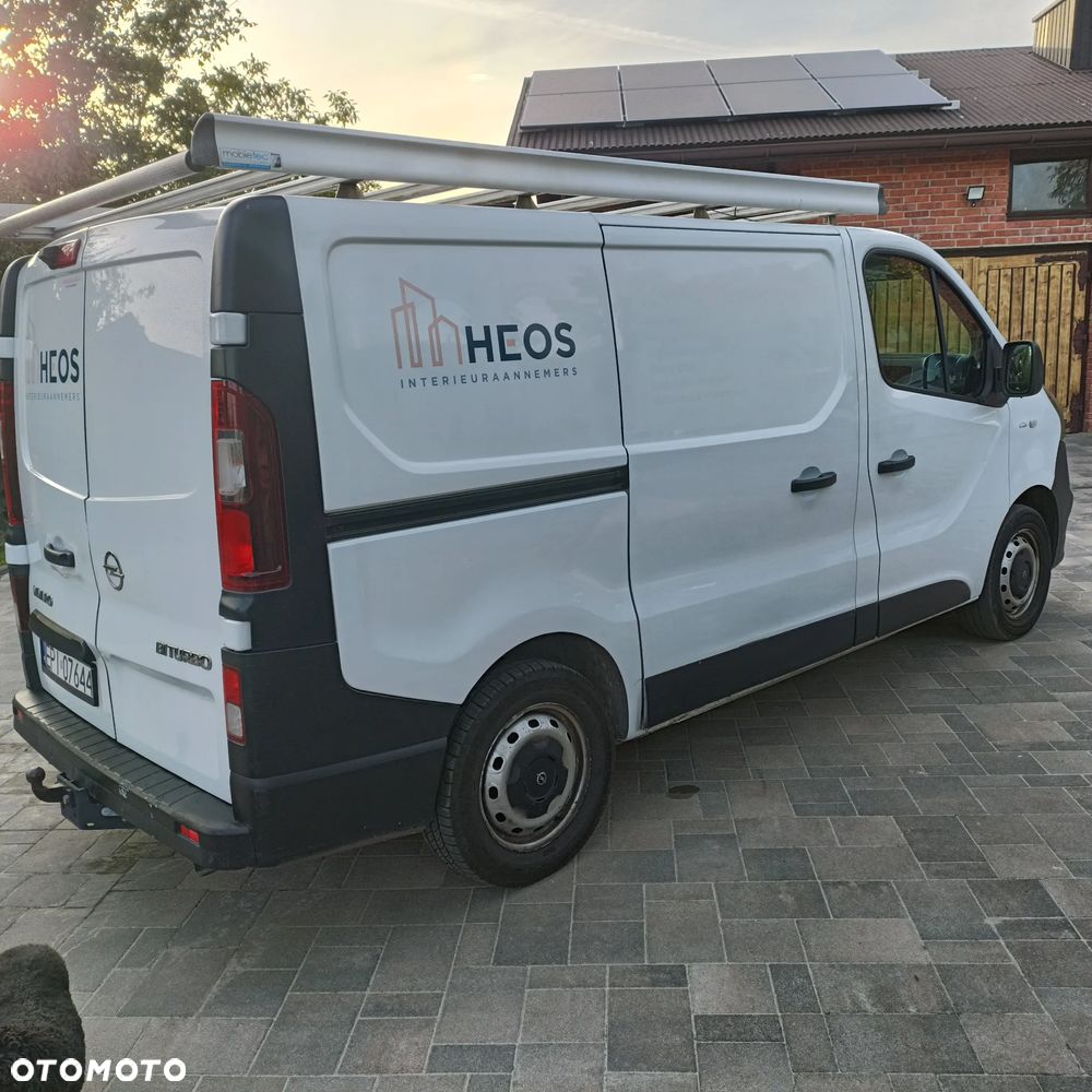 Opel Vivaro - 2