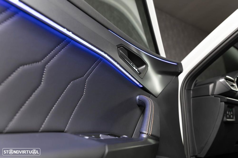 Cupra Leon ST 1.4 e-Hybrid MID DSG - 29