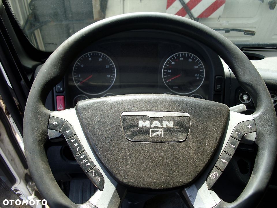 KIEROWNICA WIELOFUNKCYJNA MAN TGX 2011r - 1