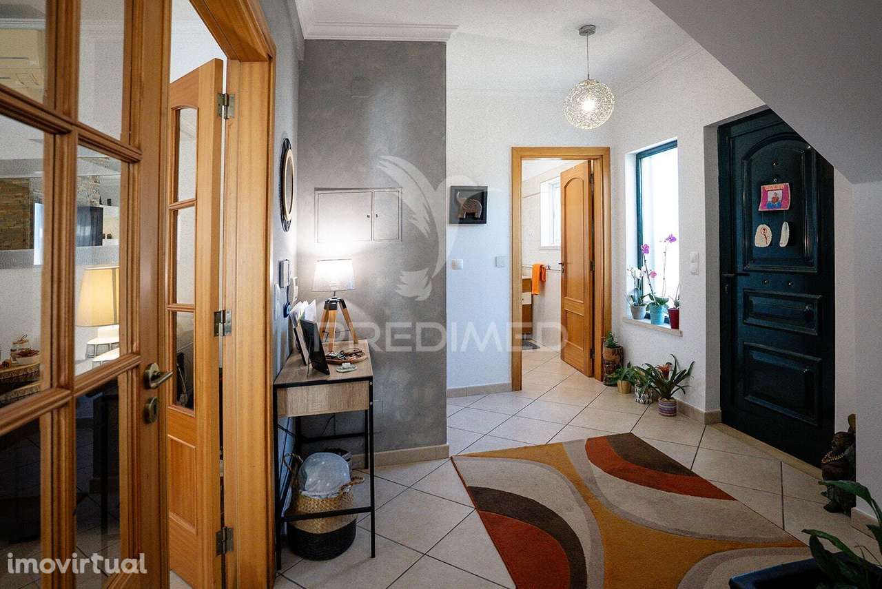 Moradia T4 com Garagem - Vale dos Choupos - Azeitão - Grande imagem: 5/40