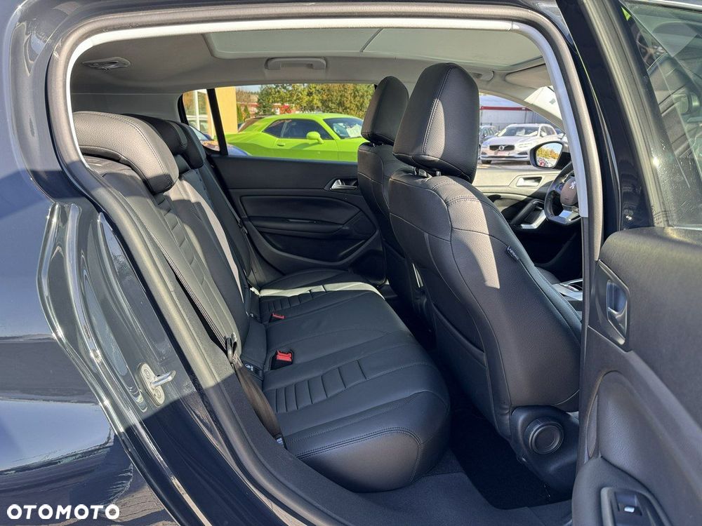 Peugeot 308 1.2 PureTech Business Line S&S - 26