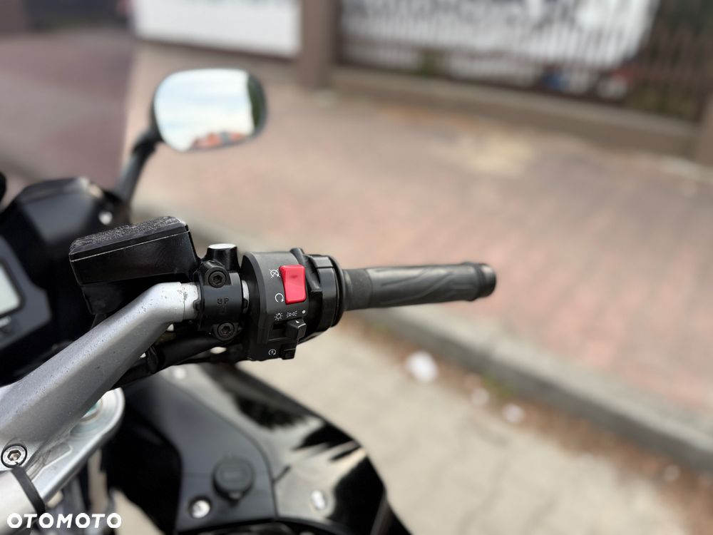 Yamaha FJR - 26