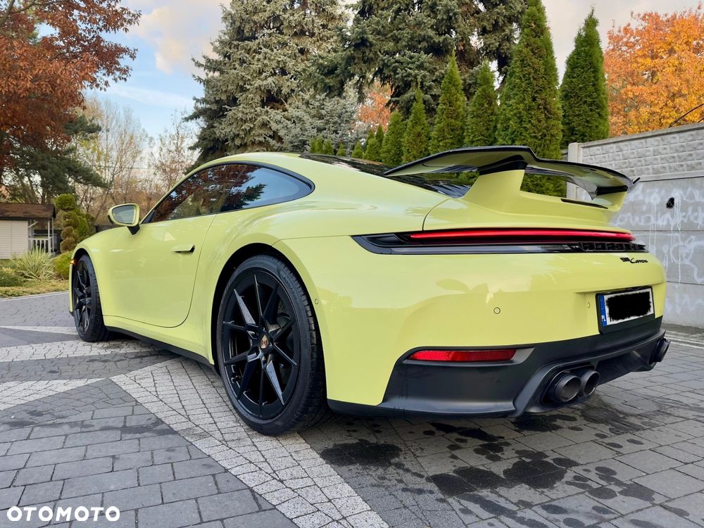 Porsche 911 Carrera - 22