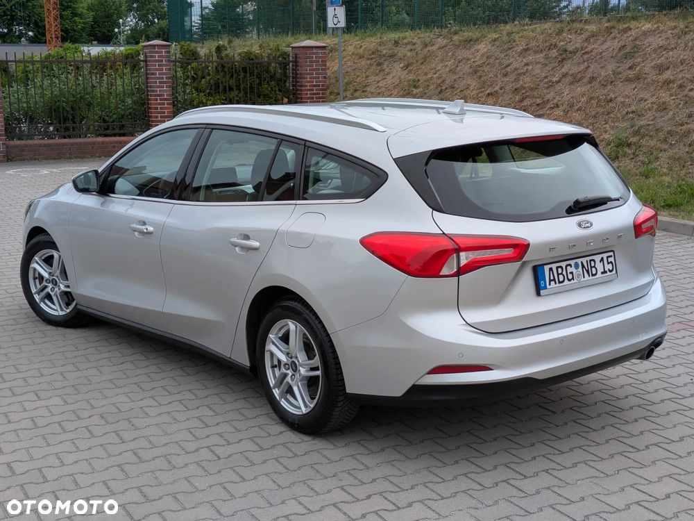 Ford Focus 1.5 EcoBlue Start-Stopp-System COOL&CONNECT - 10