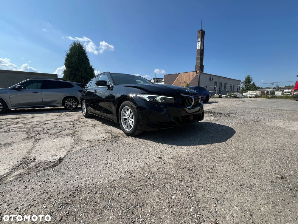 BMW Seria 3 318d Touring Sport Line - 9