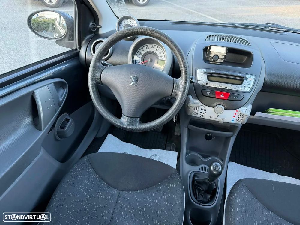 Peugeot 107 1.0 Trendy E4 - 8