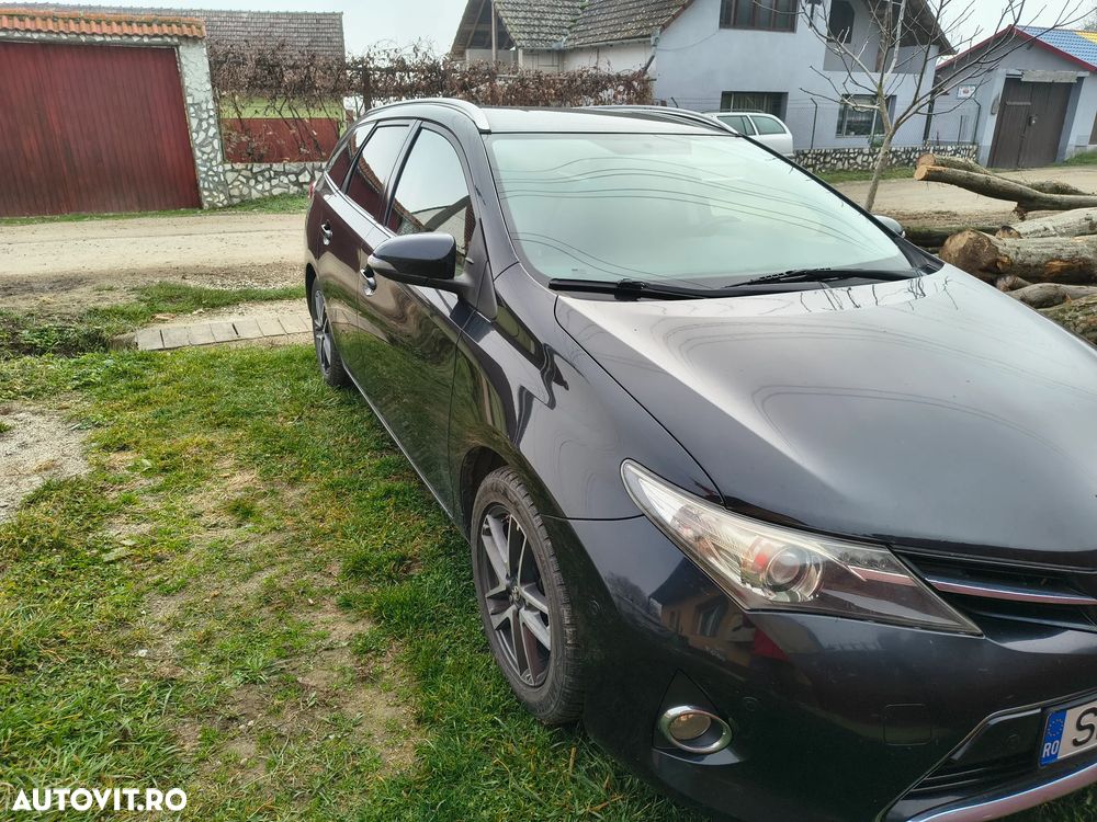 Toyota Auris 1.4 D-4D Comfort - 2