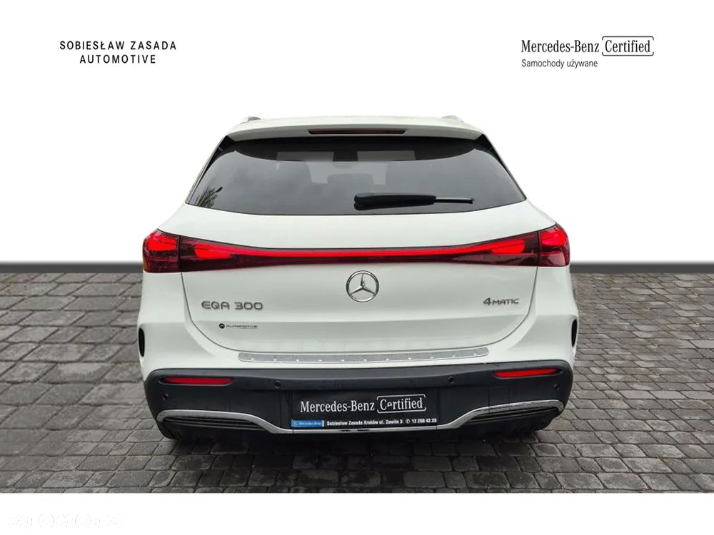 Mercedes-Benz EQA 300 4Matic - 4