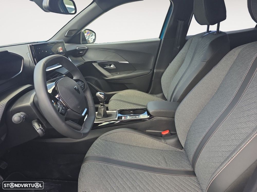 Peugeot 2008 1.2 PureTech Allure - 9