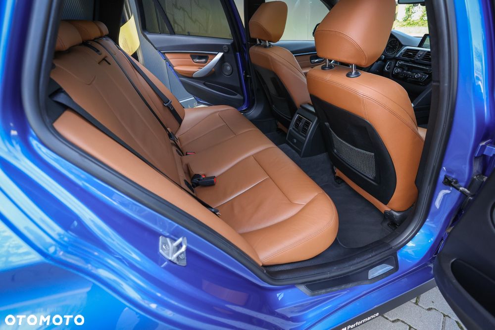 BMW Seria 3 - 18