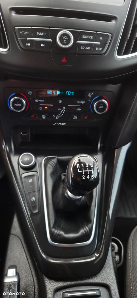 Ford Focus 1.5 EcoBoost STart-Stopp-System TITANIUM - 28