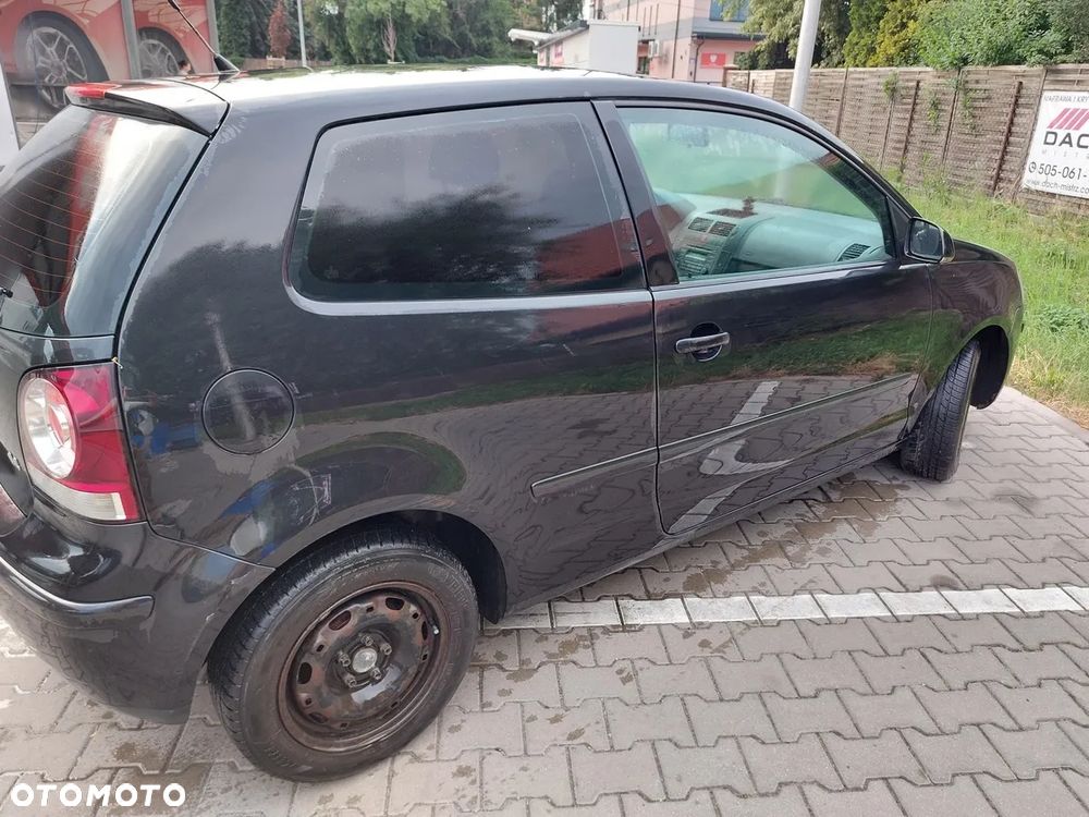 Volkswagen Polo 1.4 16V Comfortline - 11