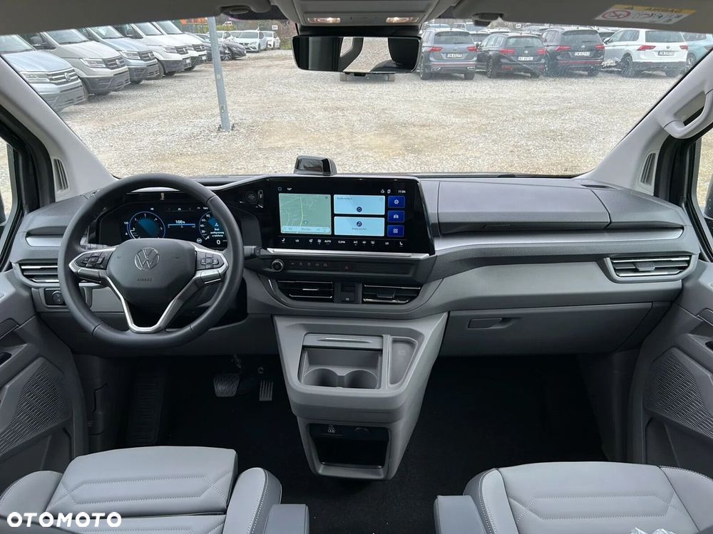 Volkswagen Caravelle - 12
