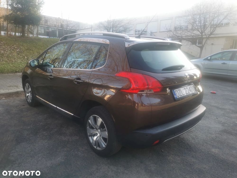 Peugeot 2008 e-HDi FAP 115 STOP & START Allure - 4