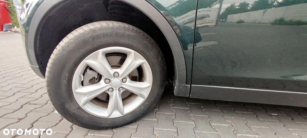 Land Rover Discovery Sport 2.0 eD4 SE - 18