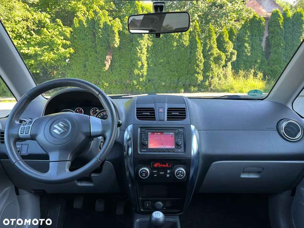 Suzuki SX4 Classic 1.6 VVT 4x4 Style - 11
