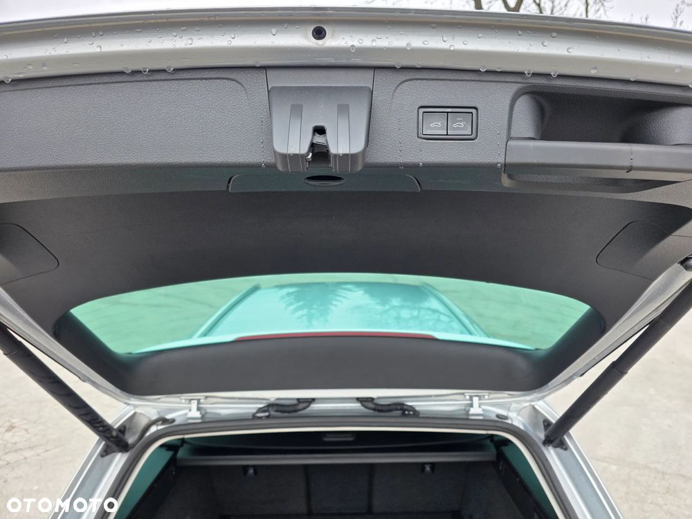 Volkswagen Passat 2.0 TDI SCR DSG 4Motion Business - 13