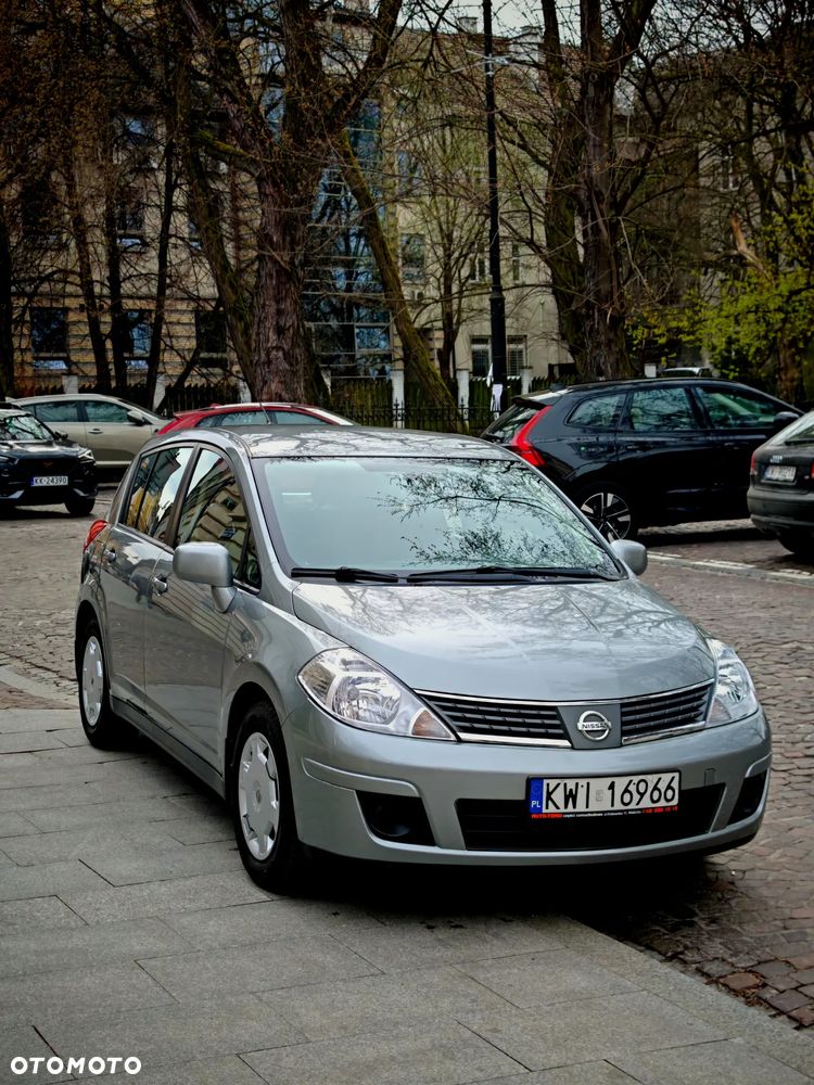 Nissan Tiida - 14