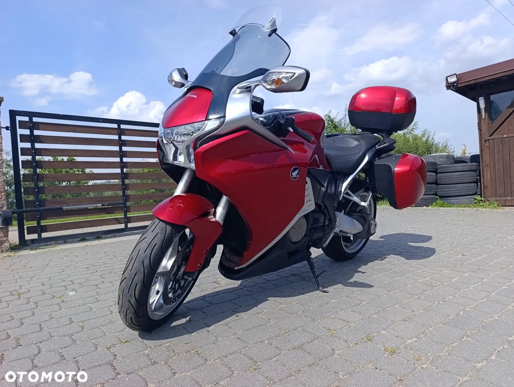 Honda VFR - 1
