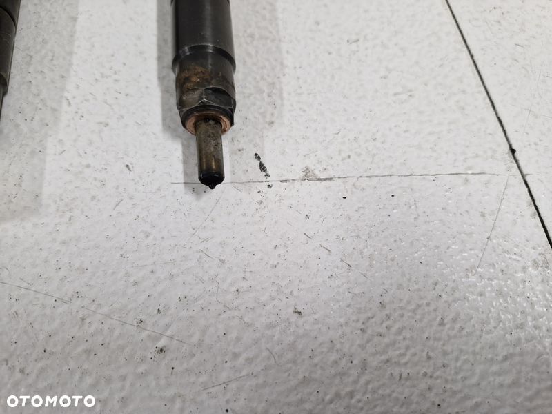 CHEVROLET CAPTIVA I 1 2.2 CDTI WTRYSKIWACZ WTRYSK PALIWA 28264951 25183186 - 4