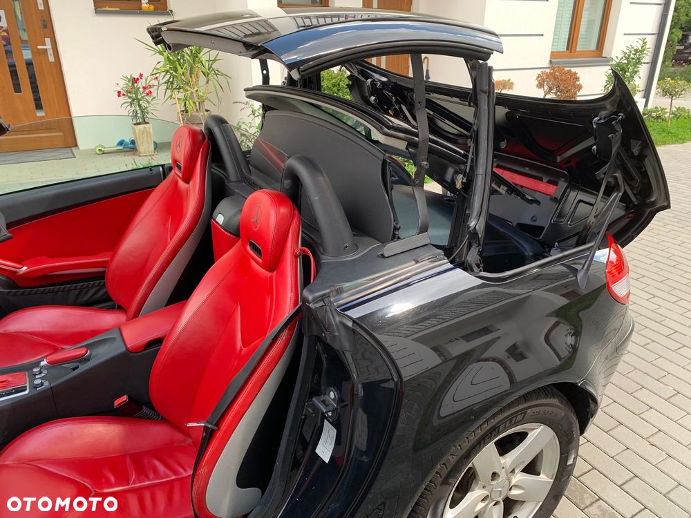 Mercedes-Benz SLK - 11