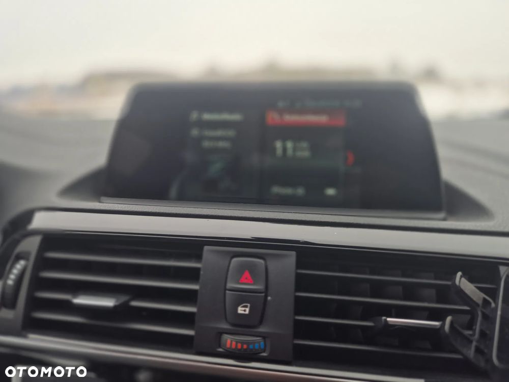 BMW Seria 1 118i GPF Sport Line - 19