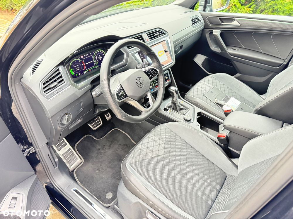 Volkswagen Tiguan 2.0 TDI SCR 4MotION DSG R-Line - 17