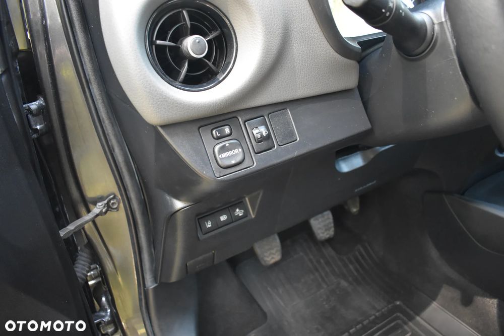 Toyota Yaris 1.0 VVT-i Comfort - 17