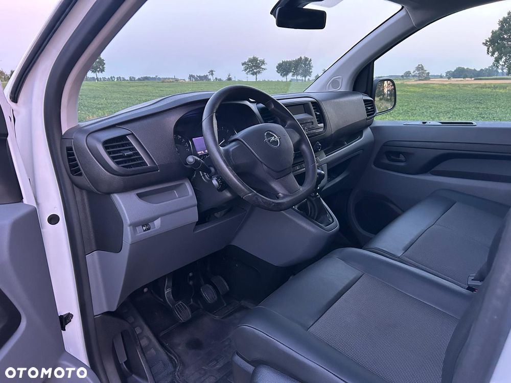 Opel Vivaro - 10