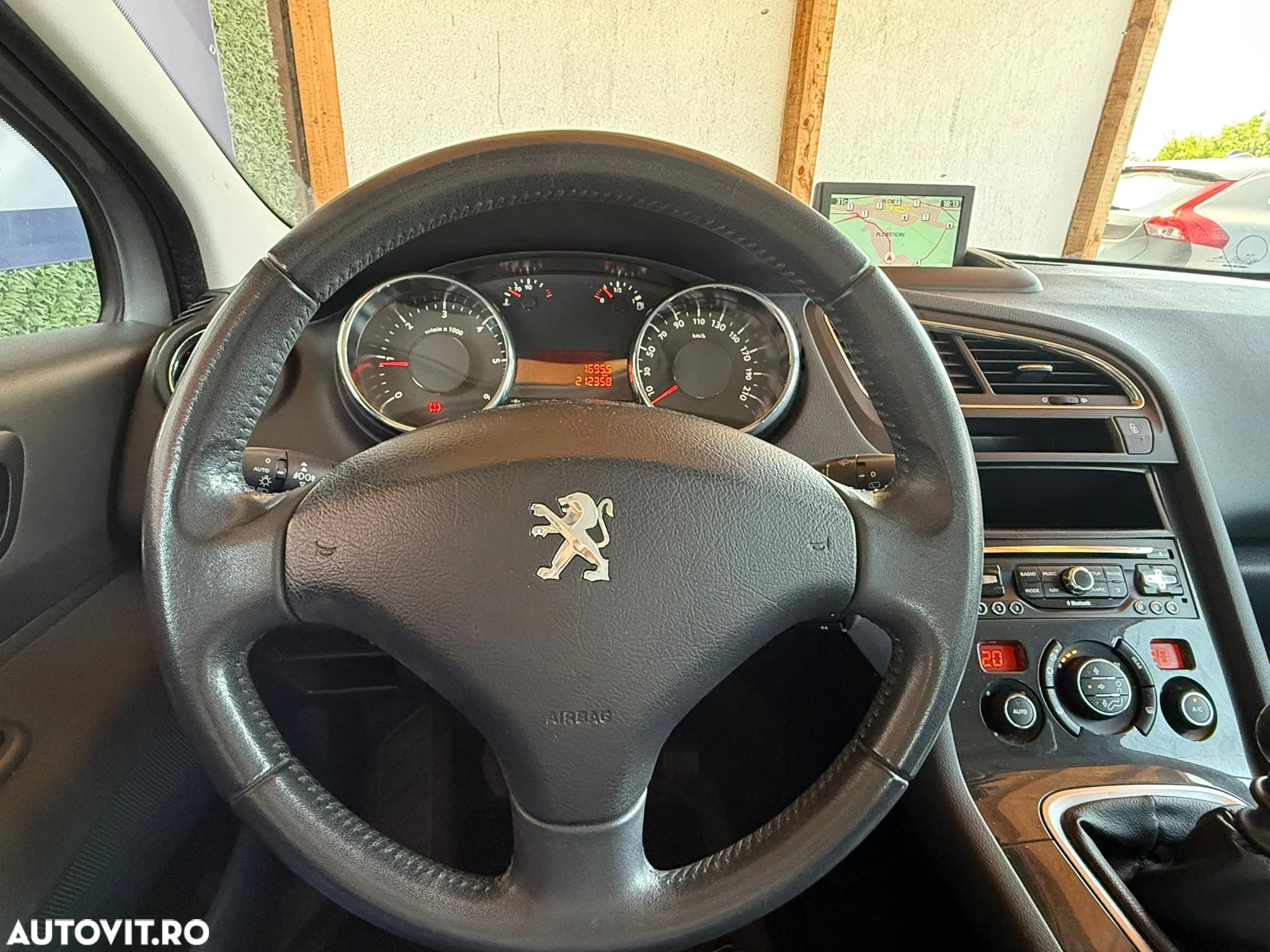 Peugeot 5008 HDI 115 Active - 10