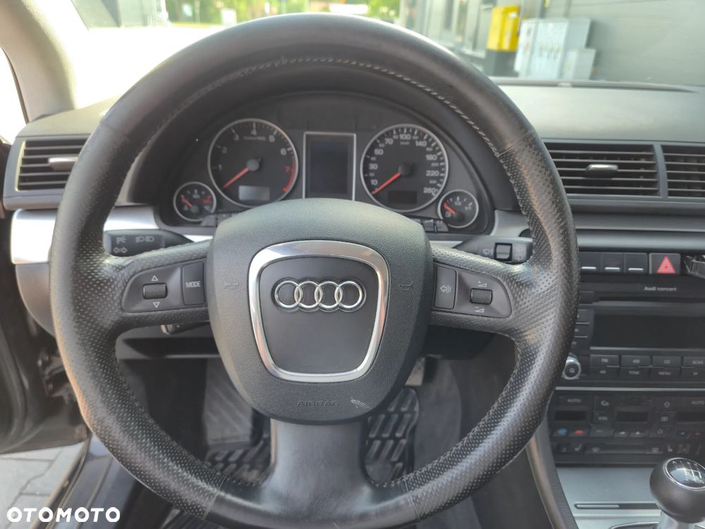 Audi A4 Avant 1.8 T quattro - 12