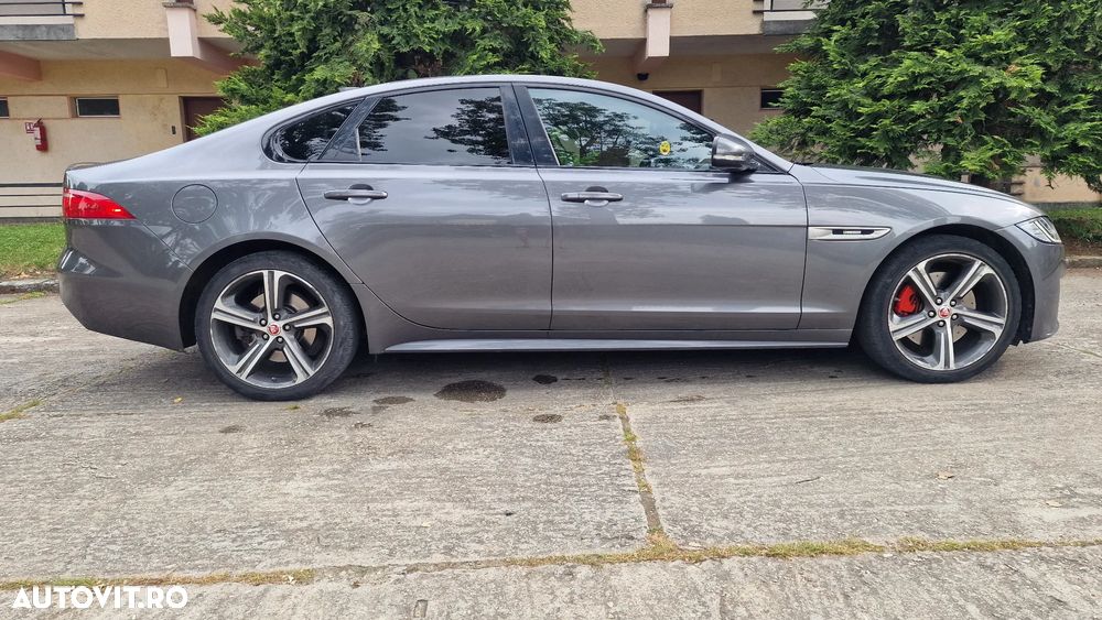Jaguar XF - 13