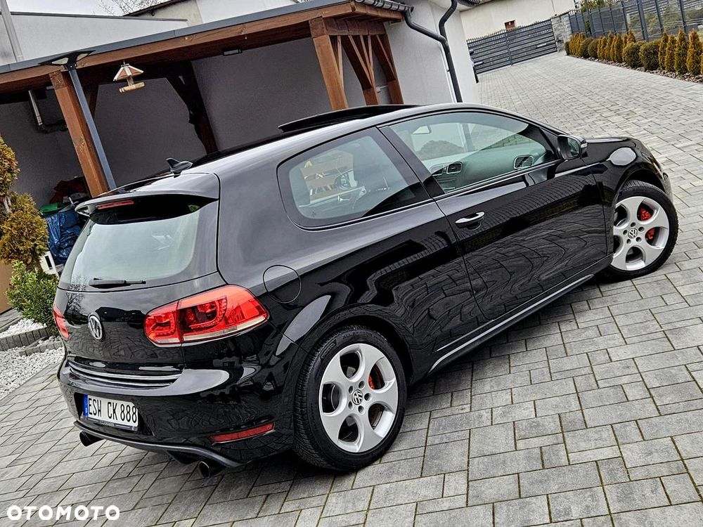 Volkswagen Golf 2.0 GTI - 11