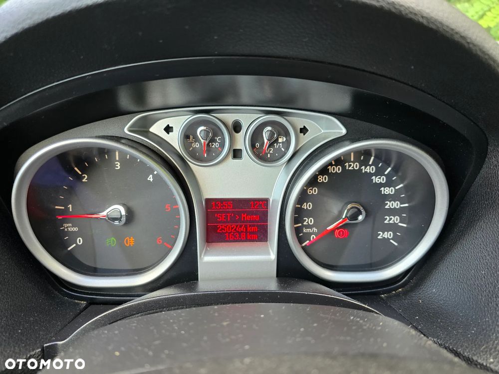Ford Kuga 2.0 TDCi 2x4 Trend - 28